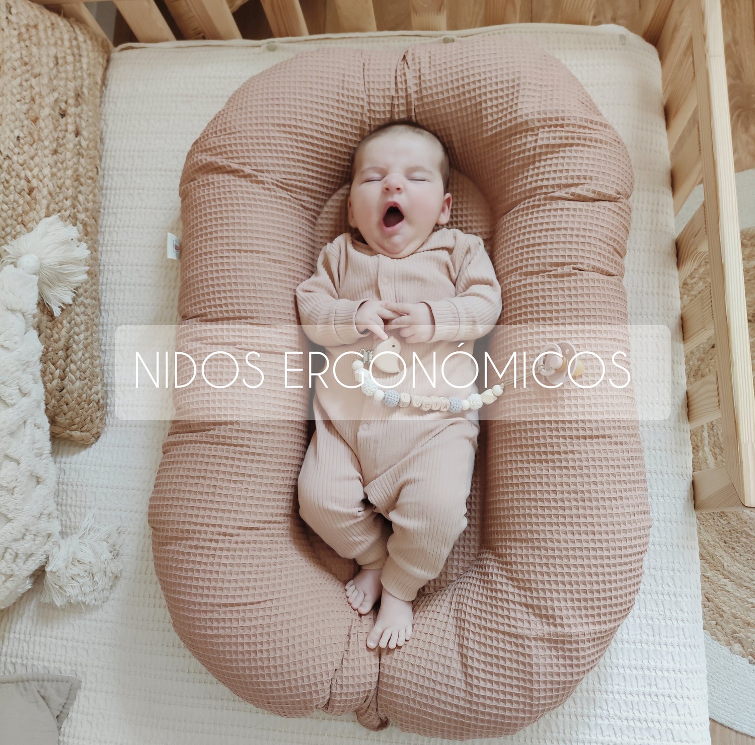 Colección de nidos para bebé ergonómicos- babynest, reductor de cuna y colecho